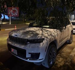 جیپ L گراند شیرۆکی